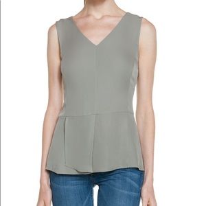 Theory Jinelle Top size P NWT